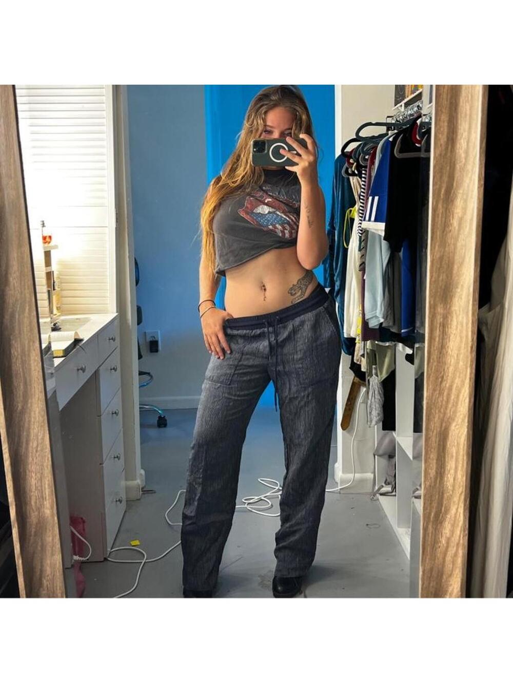 •ATHLETA STRIPED CARGO PANTS